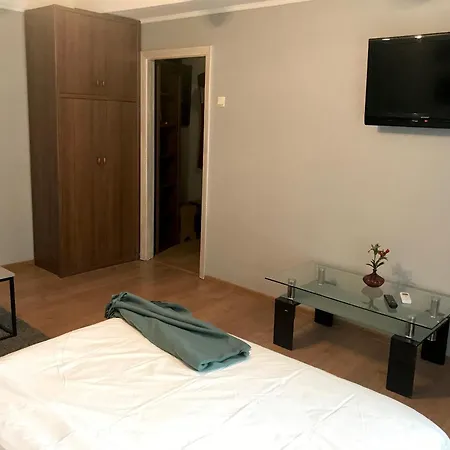 Center2- олімпійська - хрещатик- жк Manhattan Kпі з паркінгом -лесі українки бульвар *