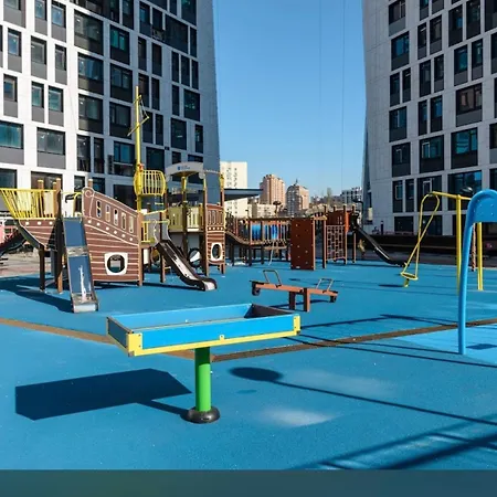 Apartment Center2: Manhattan Kpi With Parking *