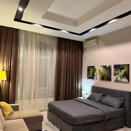 Apartment Center2: Manhattan Kpi With Parking Kyiv